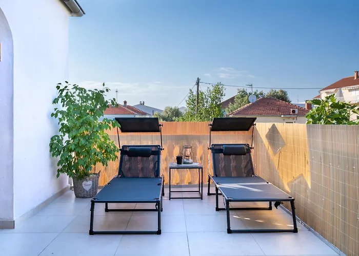 Apartment Paula With Private Jacuzzi And Parking- Near The Beach