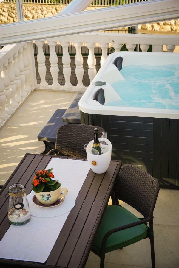 Paula With Private Jacuzzi And Parking- Near The * Zara