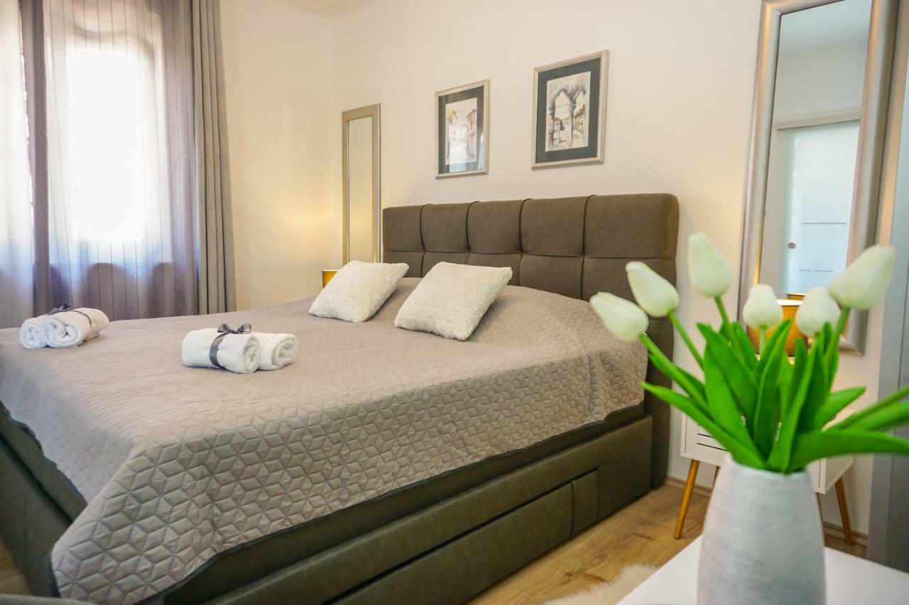 Paula With Private Jacuzzi And Parking- Near The Appartamento