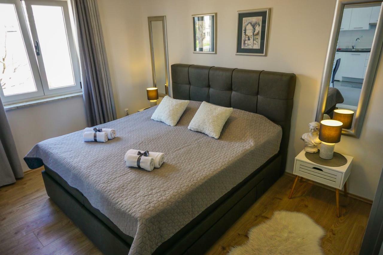 Appartamento Paula With Private Jacuzzi And Parking- Near The