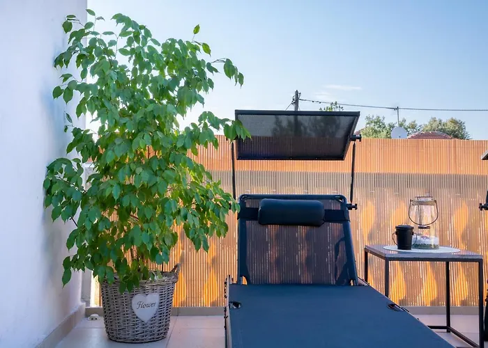 Apartment Paula With Private Jacuzzi And Parking- Near The Beach