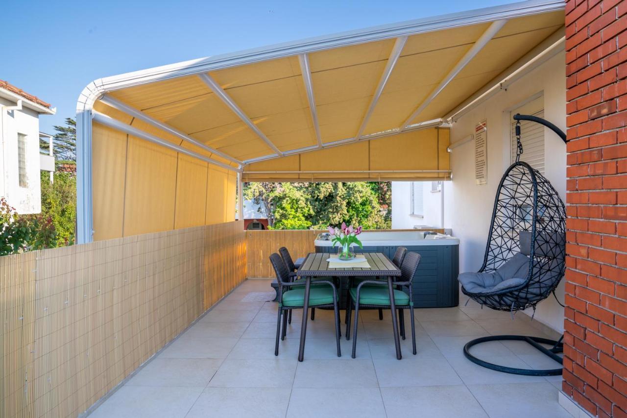 Paula With Private Jacuzzi And Parking- Near The Zadar