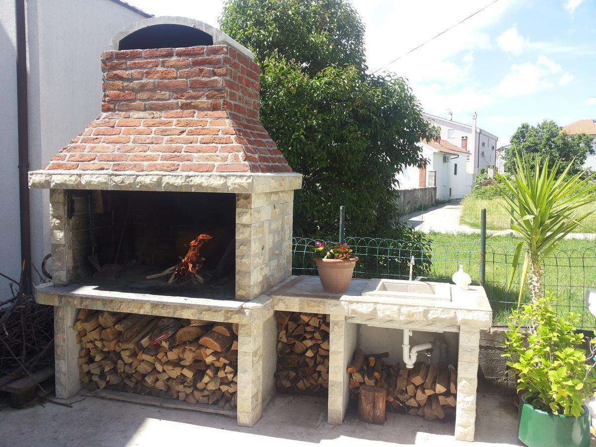 Paula With Private Jacuzzi And Parking- Near The Appartement *