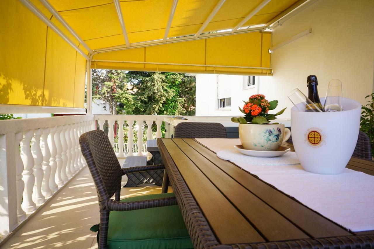 Paula With Private Jacuzzi And Parking- Near The Zadar