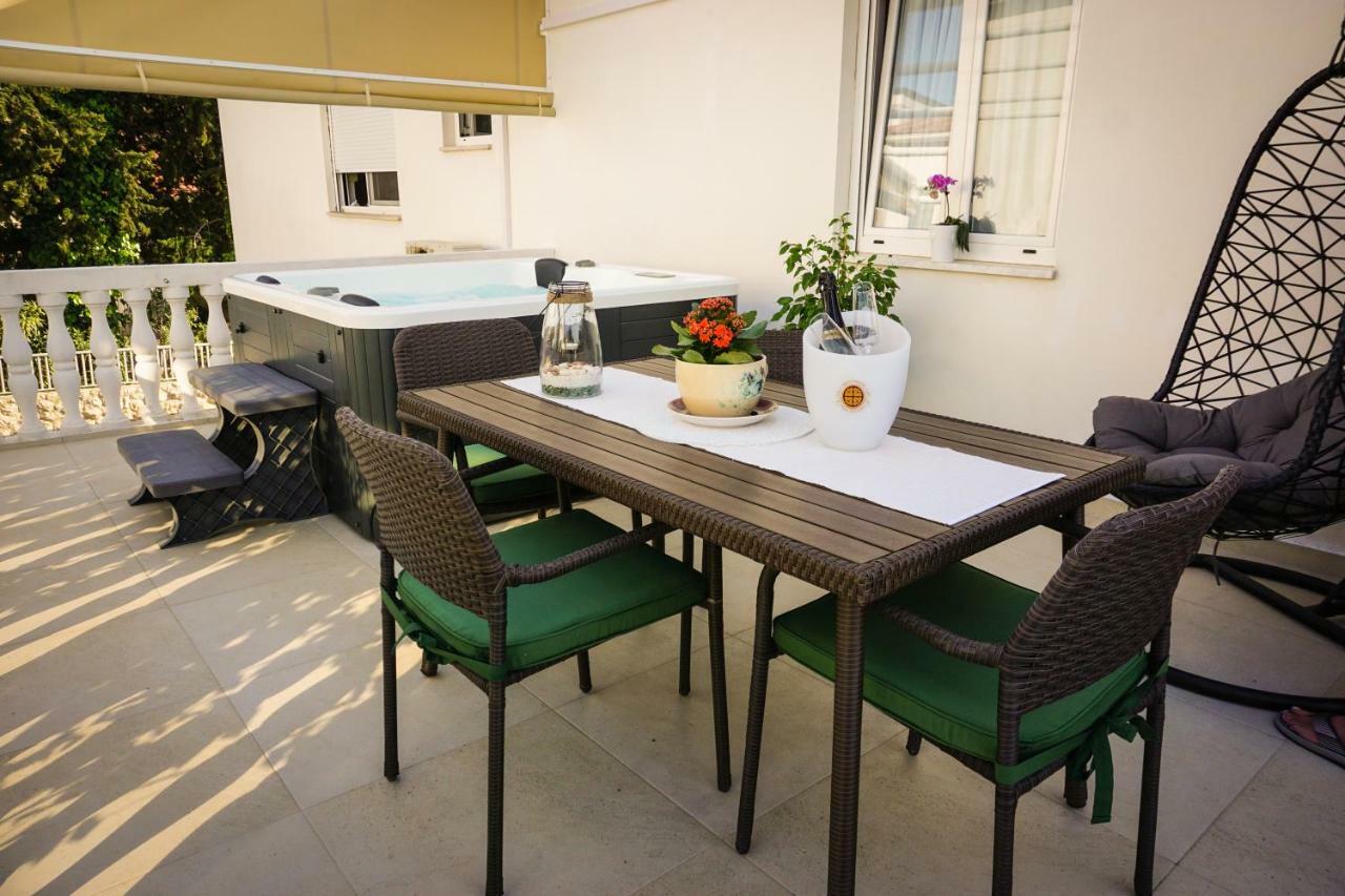Paula With Private Jacuzzi And Parking- Near The * Zadar
