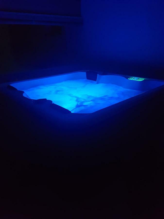 Paula With Private Jacuzzi And Parking- Near The * Zadar